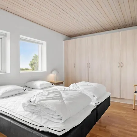 Amazing In Veslos With Wifi Hébergement de vacances Oslos