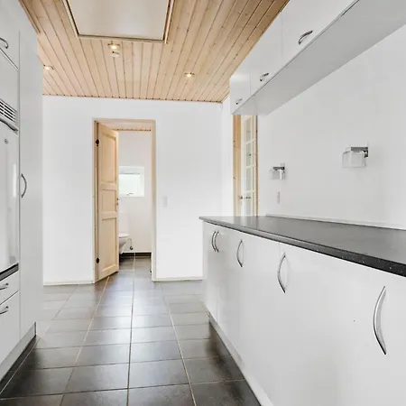 Amazing In Veslos With Wifi Hébergement de vacances Oslos