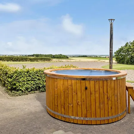 Hébergement de vacances Amazing In Veslos With Wifi *